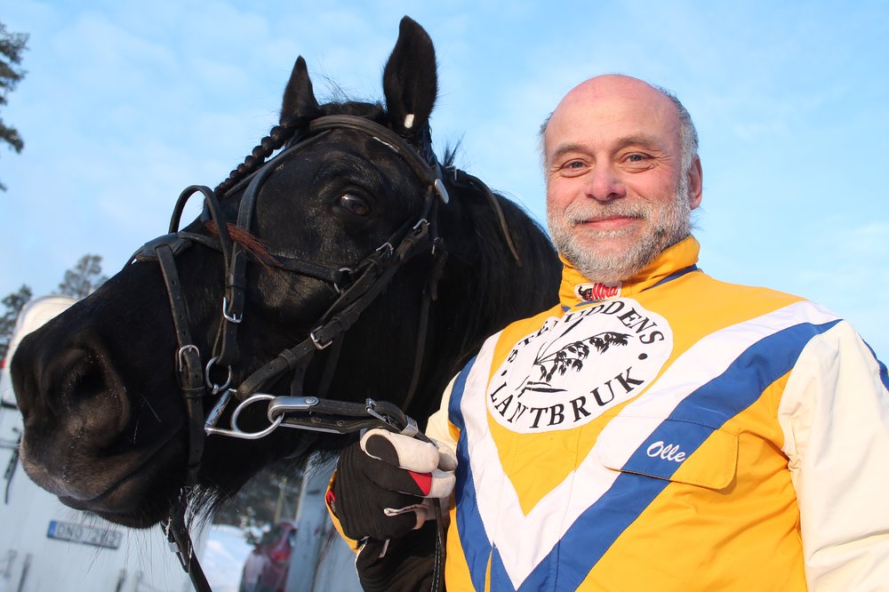 CESAR FAKSE OCH OLLE SVENSSON