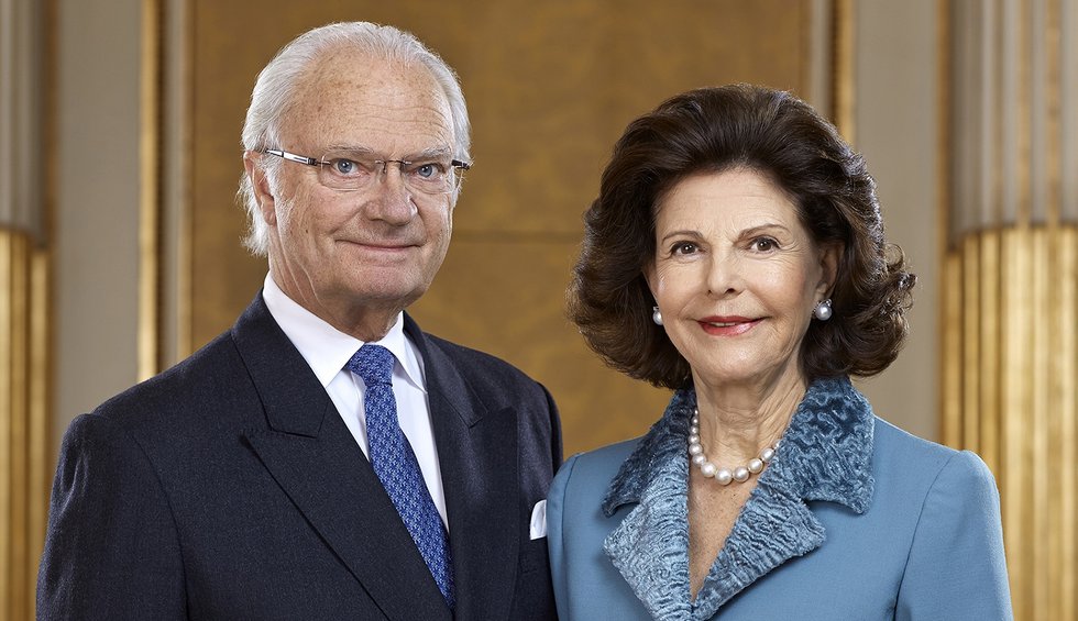 Carl_XVI_Gustaf_Drottning_Silvia_Foto_Peter_Knutson_Kungahuset.se (1).jpg