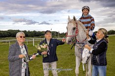 FIFTYSHADESFREED_D2I8190 i vinnarcirkeln