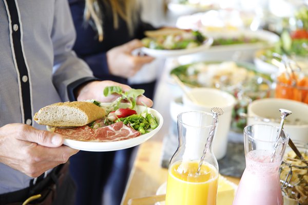 Bro Park Krog Brunch tallrik.JPG