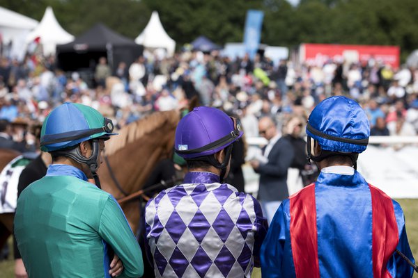 Jockeys.jpg