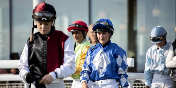 Tävling jockeys Elina Björklund.jpg