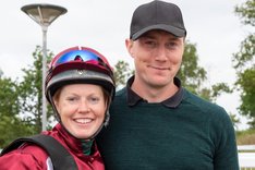 i-942fDWk-X3 Tobias Hellgren och Anna Pilroth på Göteborgs Galopp 2021 redigerad
