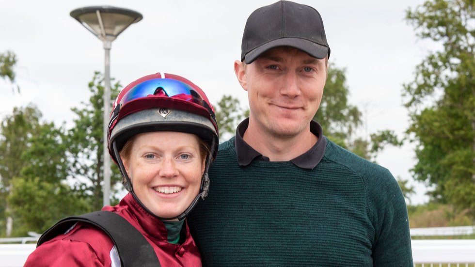 i-942fDWk-X3 Tobias Hellgren och Anna Pilroth på Göteborgs Galopp 2021 redigerad