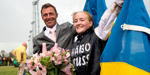 i-jNZxXNJ-X3 Josefin Landgren och Fredrik Johansson efter VM segern