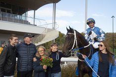 i-pHfbBX3-X3 Maxmartin efter segern i Auktionslöpning 1