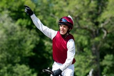 i-pdPSz6n-X2 Niklas Lovén i vinnarcirkeln efter seger i GN redigerat