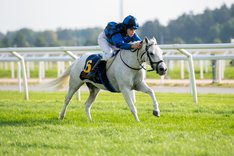 i-ps2S39G-X2 Robert och Clara Dhakal