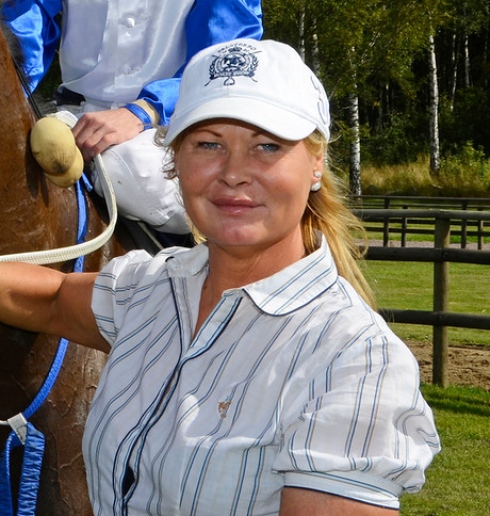 katharina stenefeldt square