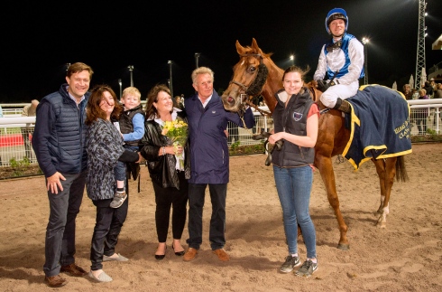 Appelina efter seger i Breeders Trophy Classic